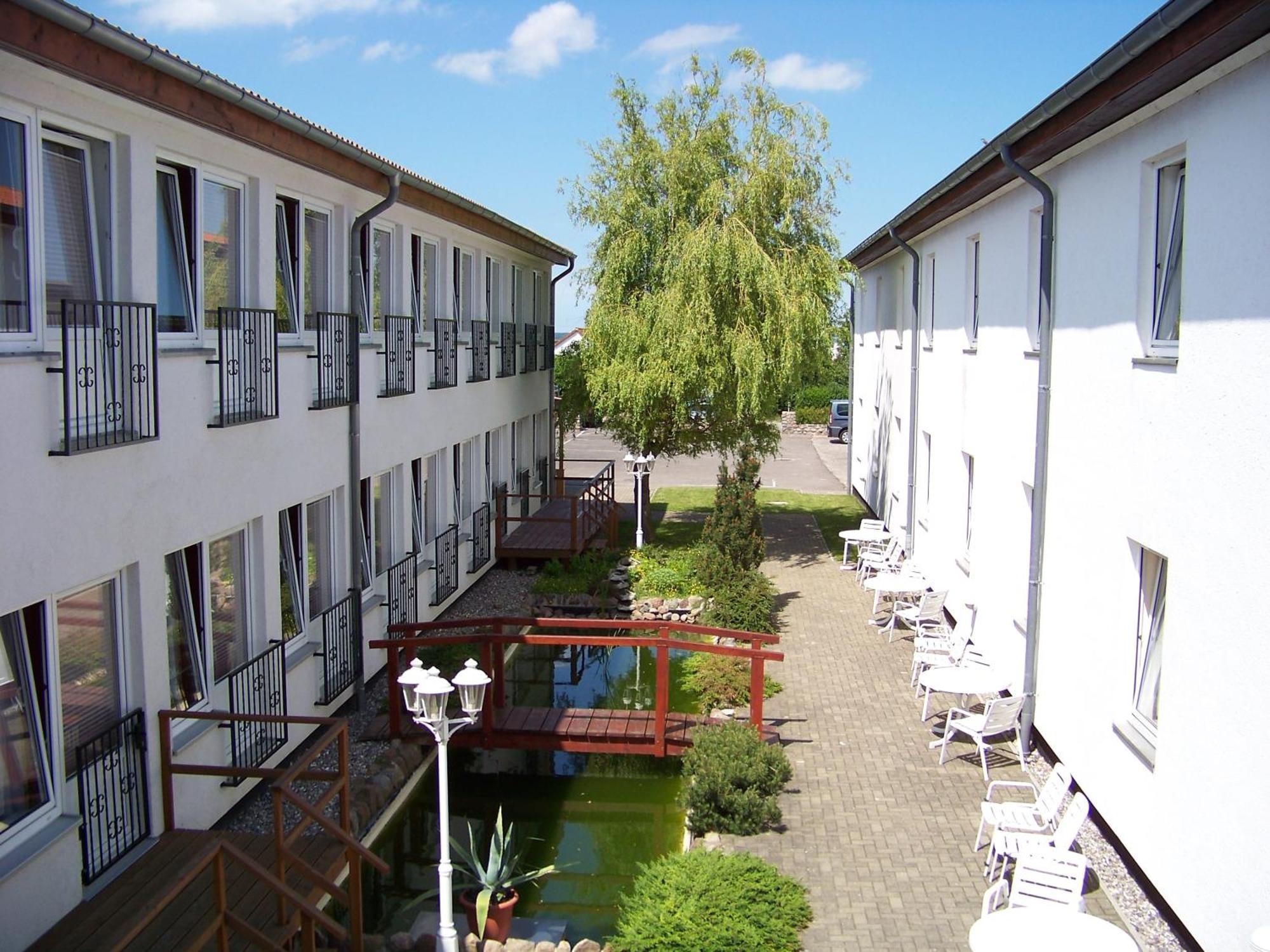 Hotel Ruegen Park Kg Gingst Bagian luar foto